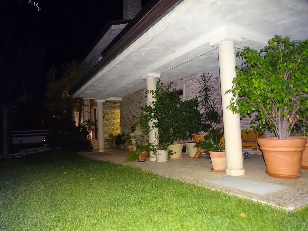 Villa Gioia Rooms Montegranaro Exterior foto
